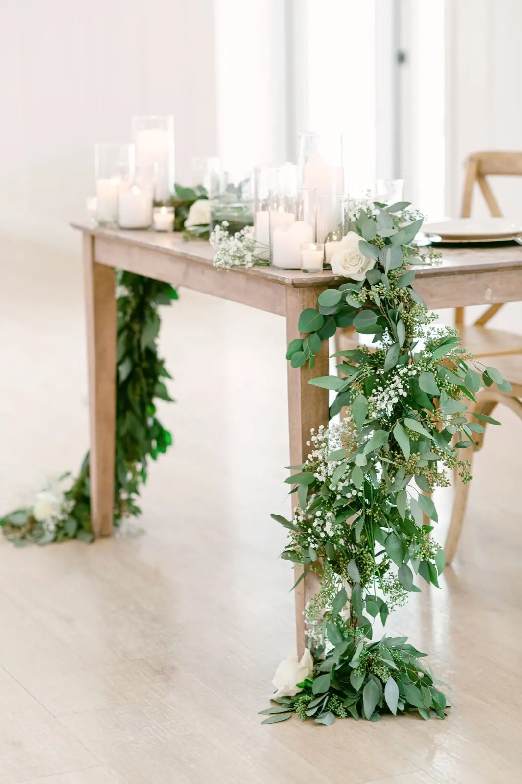 Reception table detail inside the barn at The Grand Ivory.